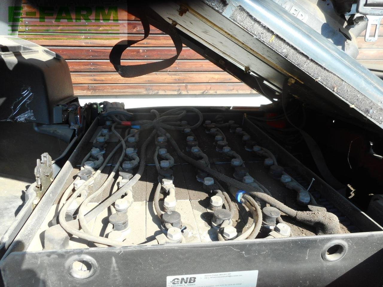 Frontstapler Türe ait Linde e16-01 triplex + ss ( batt. 12/2018 ), Gebrauchtmaschine içinde ST. NIKOLAI/DR. (resim 19)