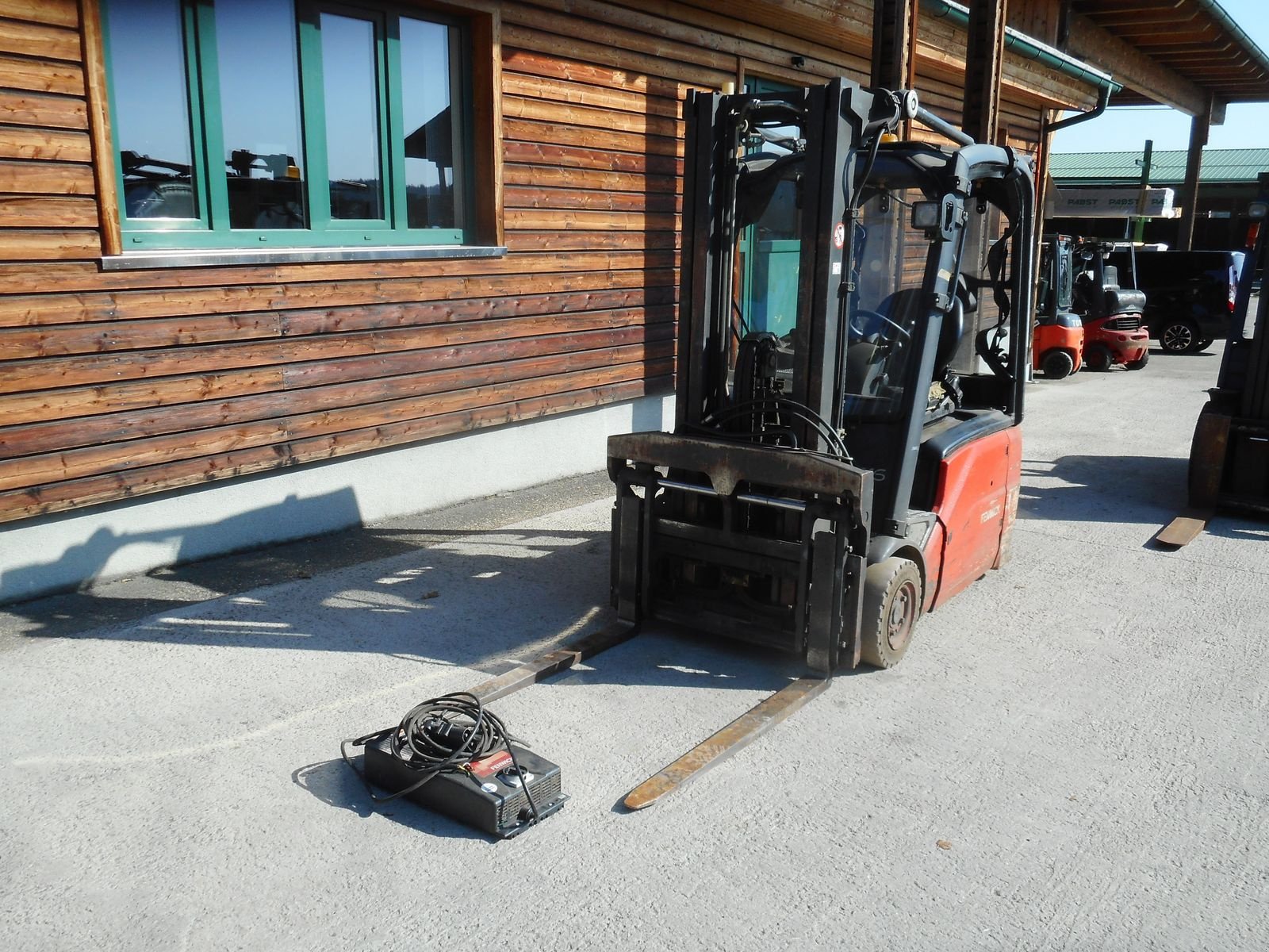 Frontstapler от тип Linde E16-01 Triplex + SS ( BATT. 12/2018 ), Gebrauchtmaschine в St. Nikolai ob Draßling (Снимка 2)