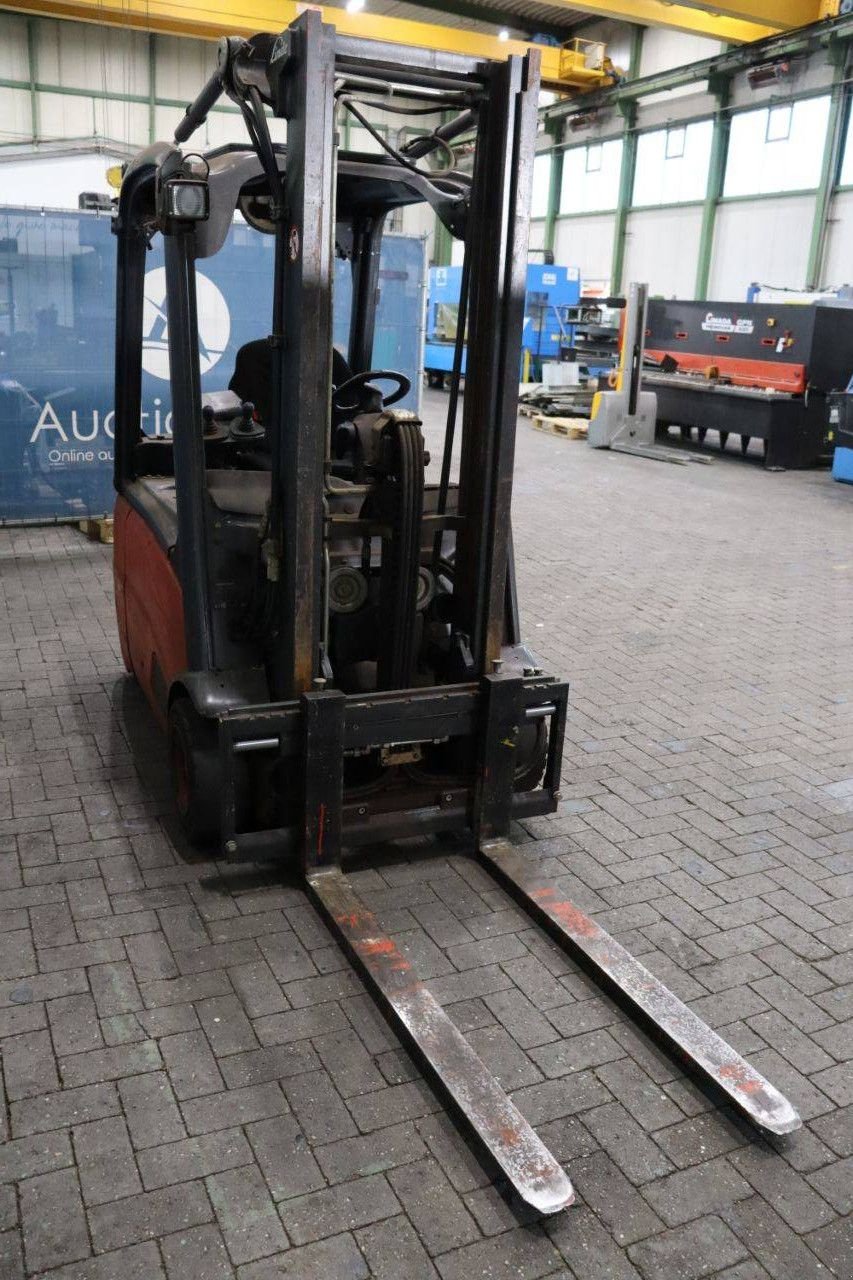 Frontstapler del tipo Linde E16-01, Gebrauchtmaschine In Antwerpen (Immagine 8)