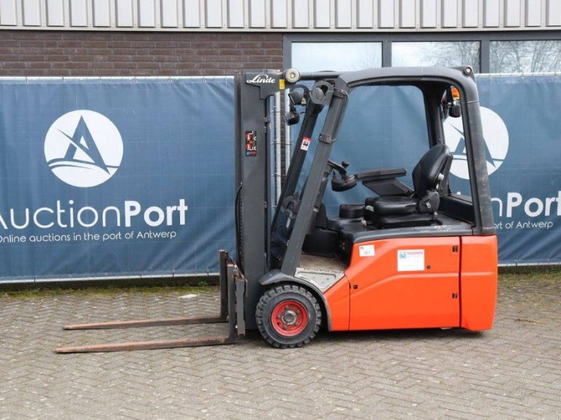 Frontstapler del tipo Linde E16-01, Gebrauchtmaschine en Antwerpen (Imagen 1)