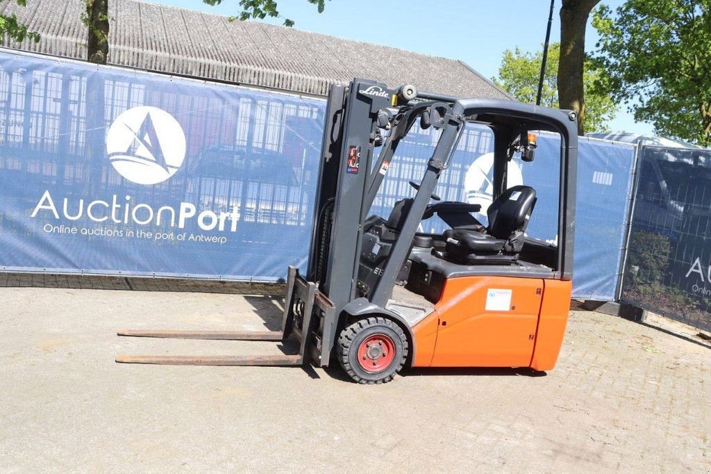 Frontstapler typu Linde E16-01, Gebrauchtmaschine v Antwerpen (Obrázok 1)