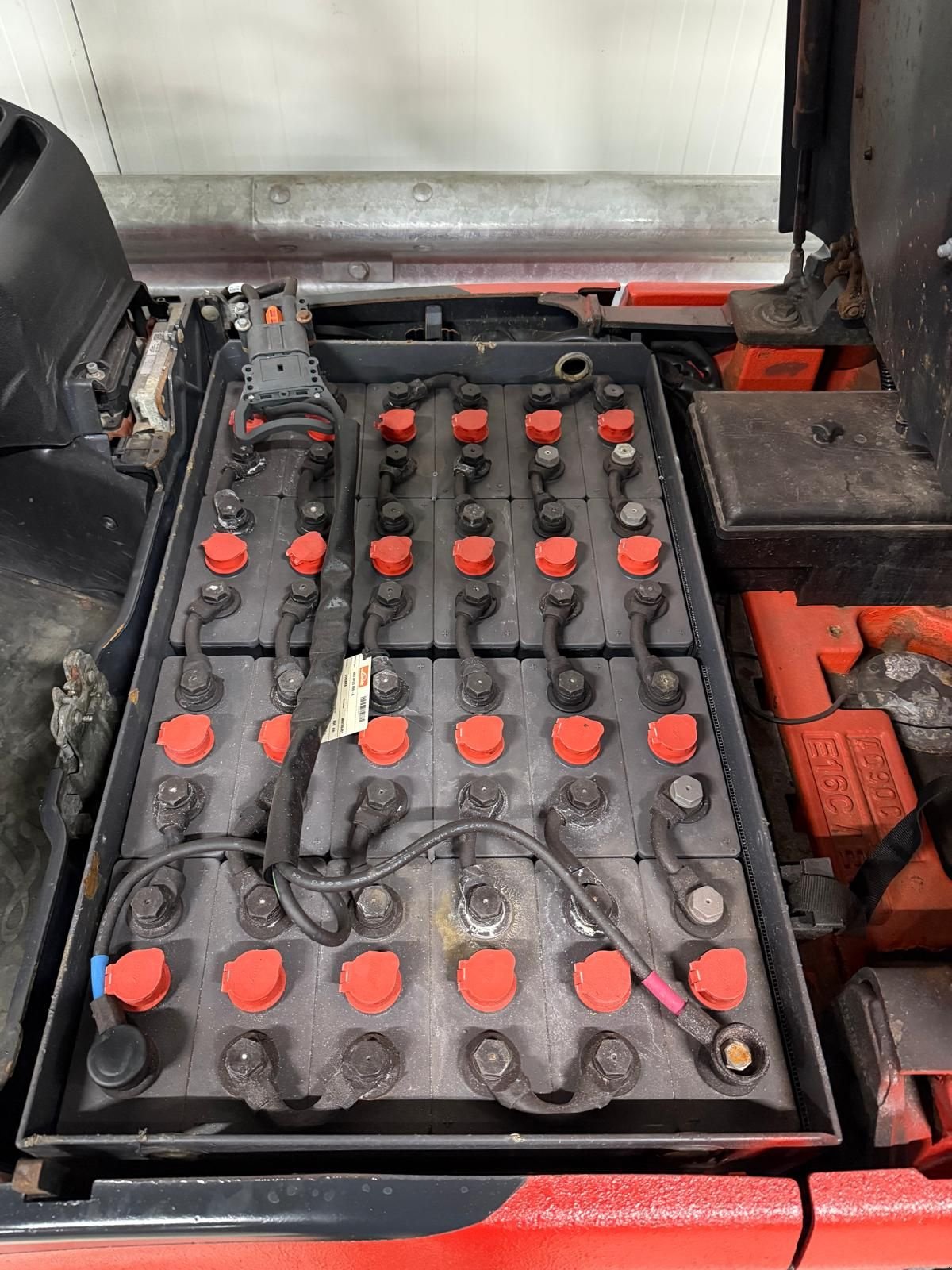 Frontstapler du type Linde E16-02, Gebrauchtmaschine en Vianen (Photo 5)