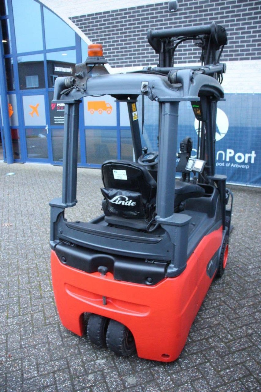 Frontstapler van het type Linde E16-02, Gebrauchtmaschine in Antwerpen (Foto 5)