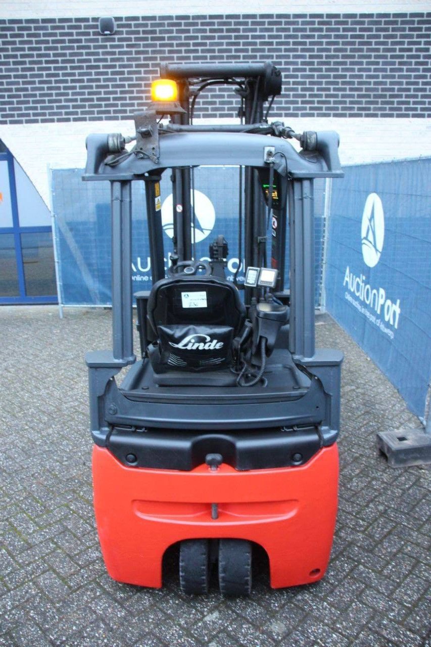 Frontstapler van het type Linde E16-02, Gebrauchtmaschine in Antwerpen (Foto 4)