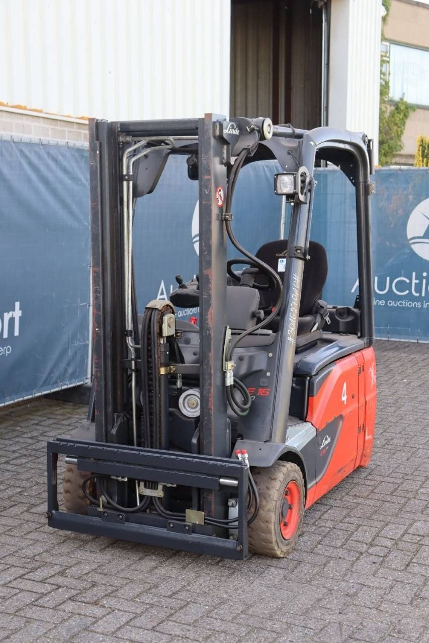 Frontstapler del tipo Linde E16-02, Gebrauchtmaschine In Antwerpen (Immagine 10)