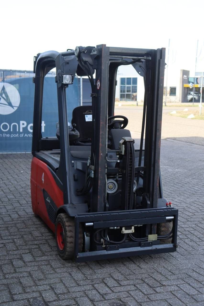 Frontstapler del tipo Linde E16-02, Gebrauchtmaschine In Antwerpen (Immagine 8)