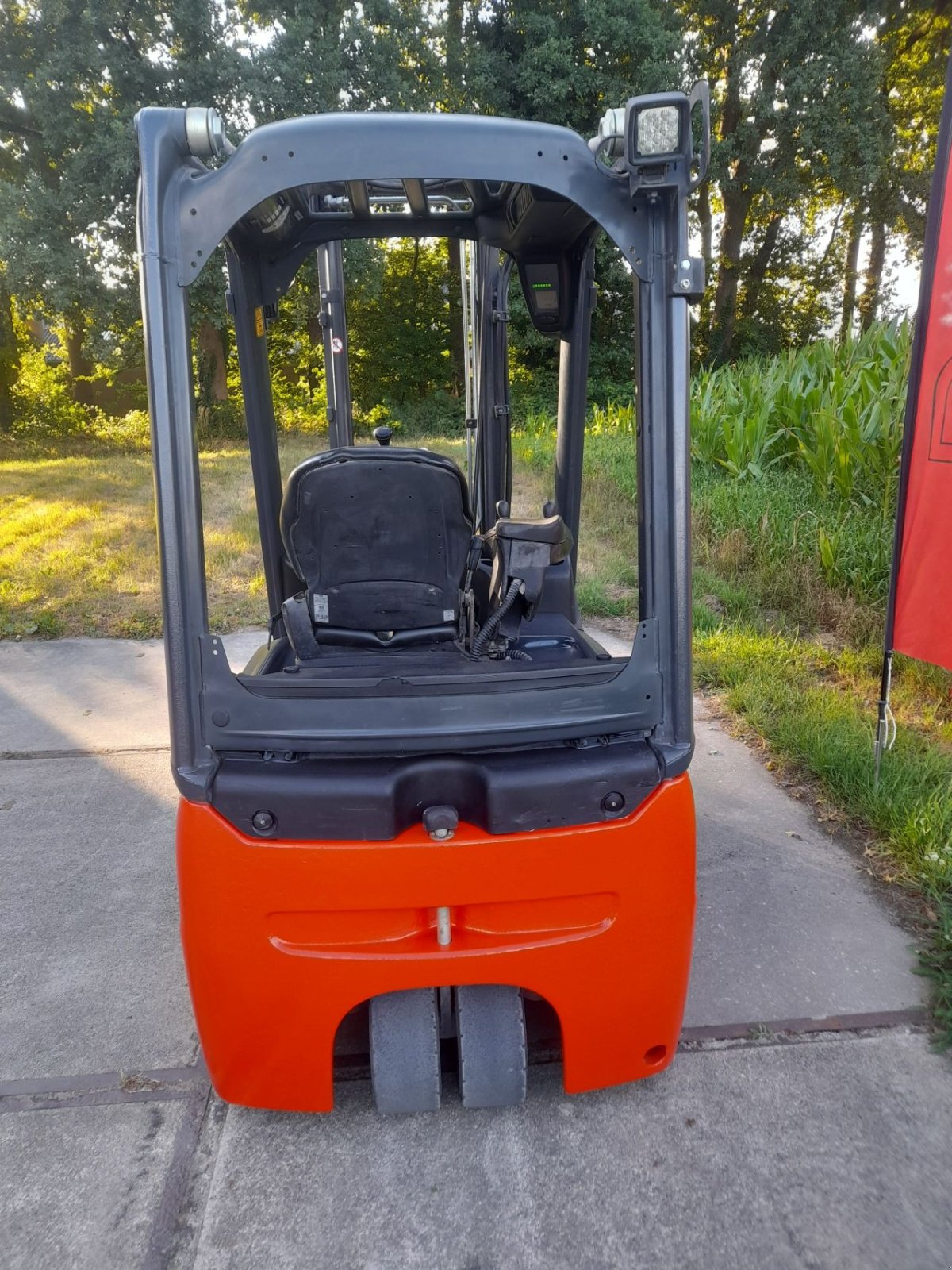 Frontstapler typu Linde E16-02, Gebrauchtmaschine v Veenendaal (Obrázek 9)