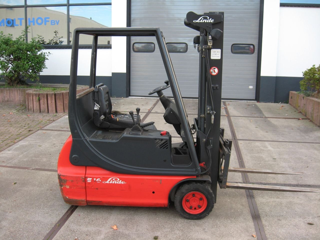 Frontstapler typu Linde E16, Gebrauchtmaschine v Oldenzaal (Obrázek 3)