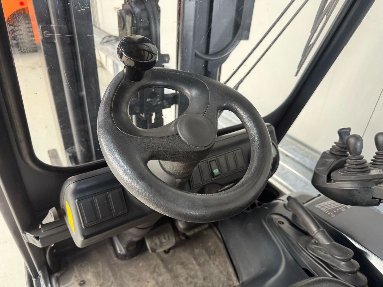 Frontstapler du type Linde E16, Gebrauchtmaschine en Vianen (Photo 5)