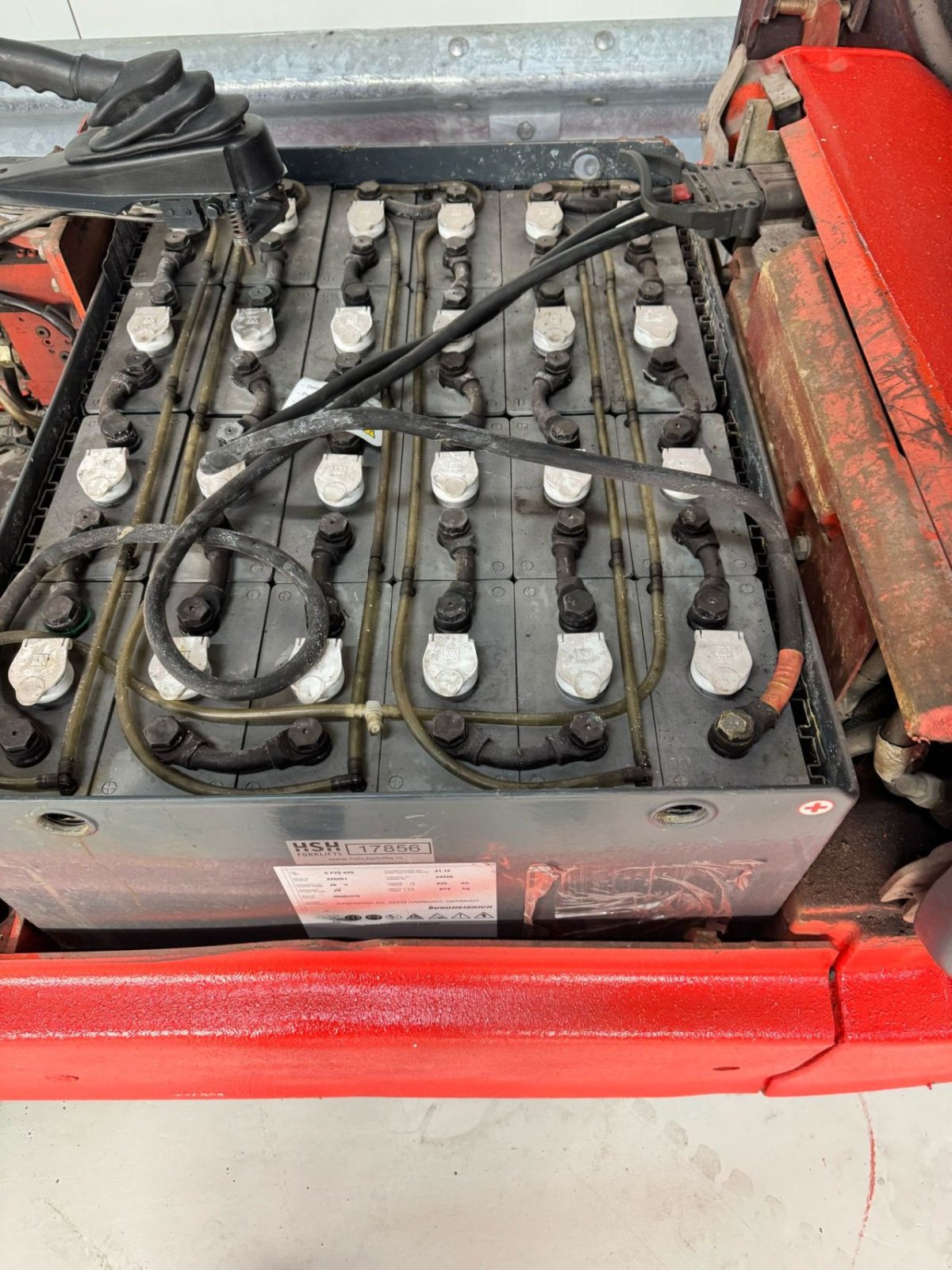 Frontstapler du type Linde E16, Gebrauchtmaschine en Vianen (Photo 4)