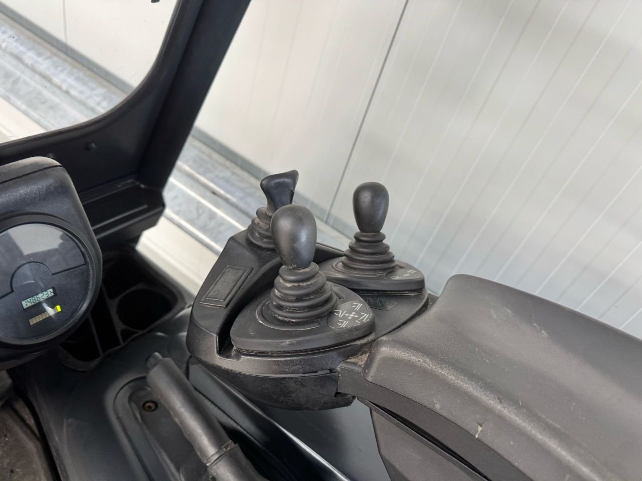 Frontstapler typu Linde E16, Gebrauchtmaschine v Vianen (Obrázok 6)