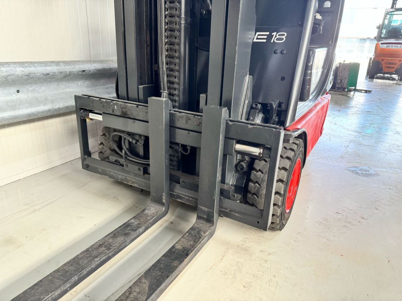 Frontstapler typu Linde E16, Gebrauchtmaschine v Vianen (Obrázok 3)