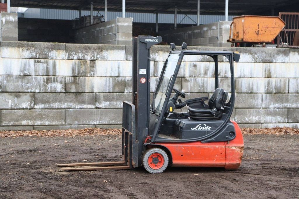 Frontstapler des Typs Linde E16, Gebrauchtmaschine in Antwerpen (Bild 1)