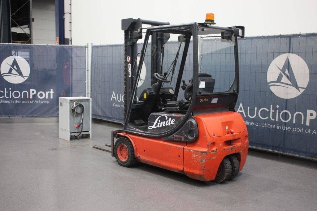 Frontstapler typu Linde E16, Gebrauchtmaschine v Antwerpen (Obrázek 3)