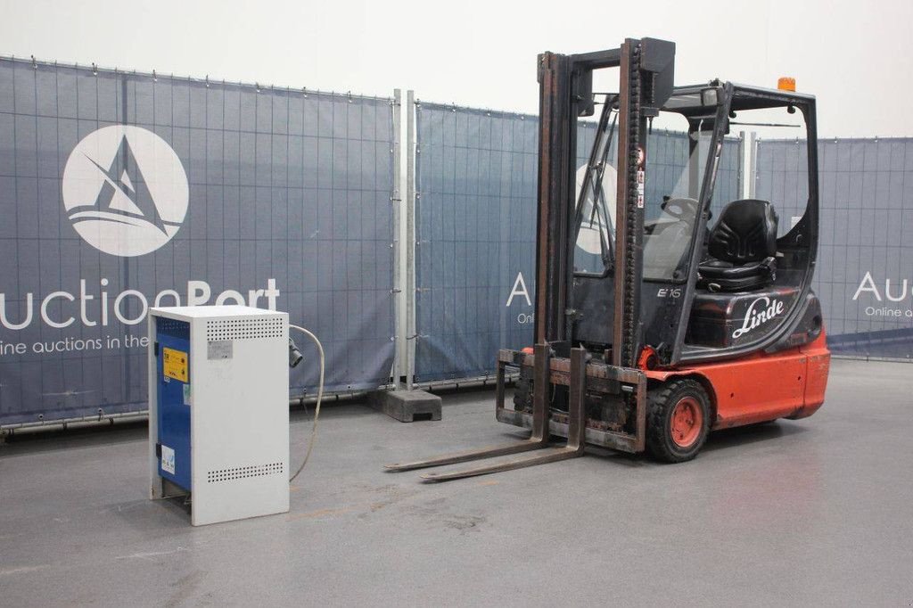 Frontstapler typu Linde E16, Gebrauchtmaschine v Antwerpen (Obrázek 9)