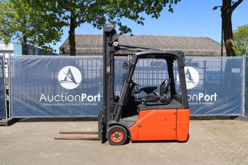 Frontstapler typu Linde E16, Gebrauchtmaschine v Antwerpen (Obrázok 2)