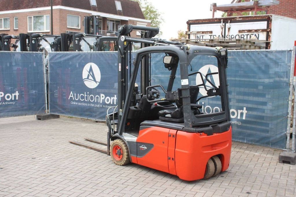 Frontstapler des Typs Linde E16, Gebrauchtmaschine in Antwerpen (Bild 3)