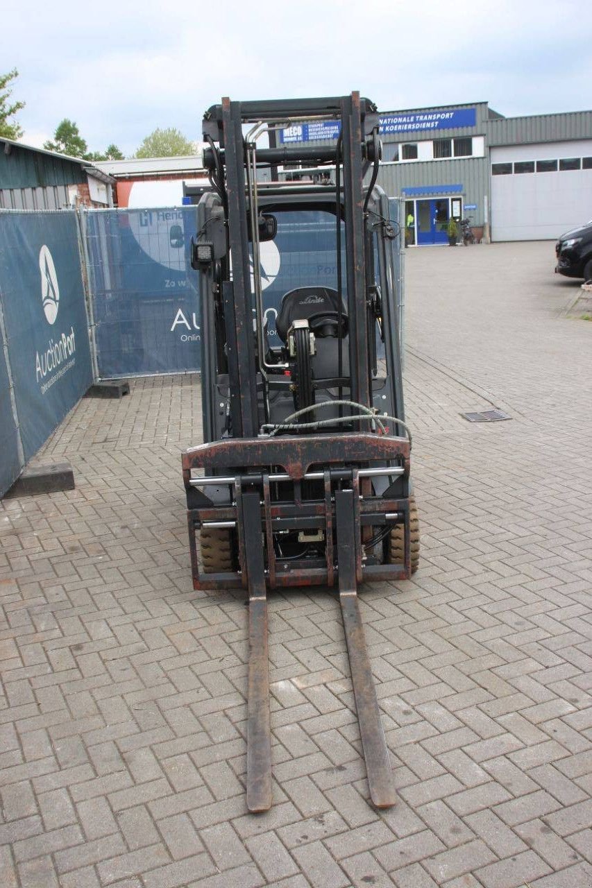 Frontstapler des Typs Linde E16, Gebrauchtmaschine in Antwerpen (Bild 8)