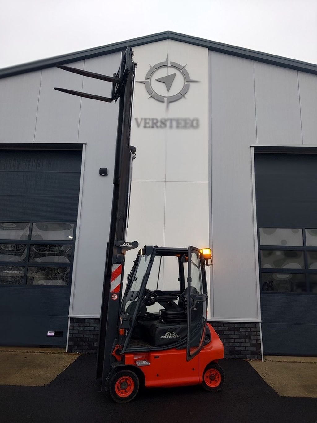 Frontstapler typu Linde E16, Gebrauchtmaschine v Swifterbant (Obrázok 1)