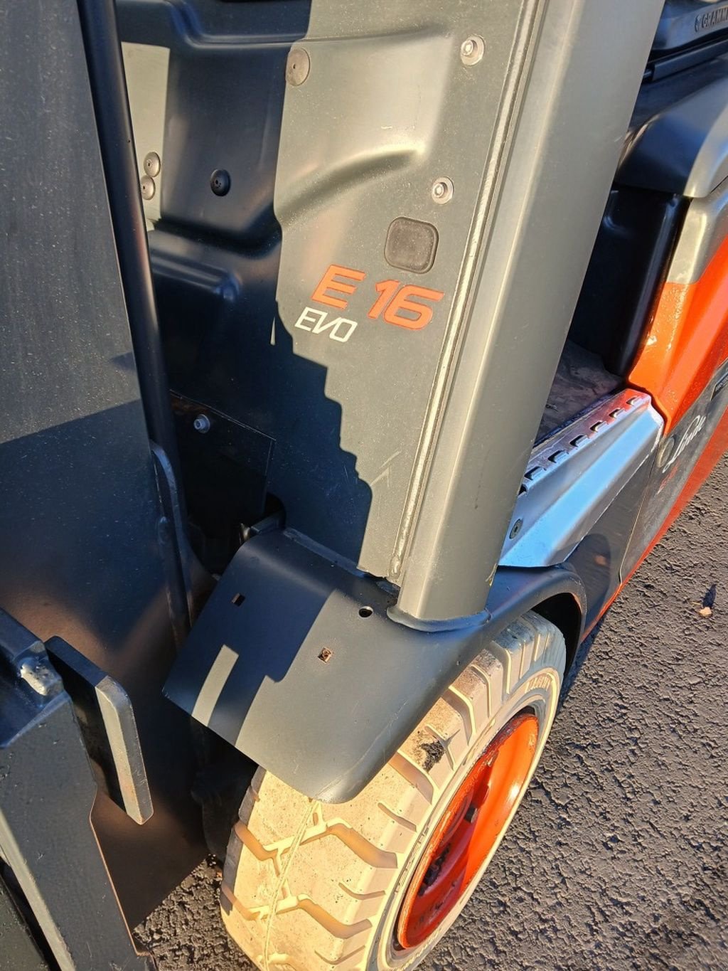 Frontstapler typu Linde E16C-02 EVO., Gebrauchtmaschine w Swifterbant (Zdjęcie 9)