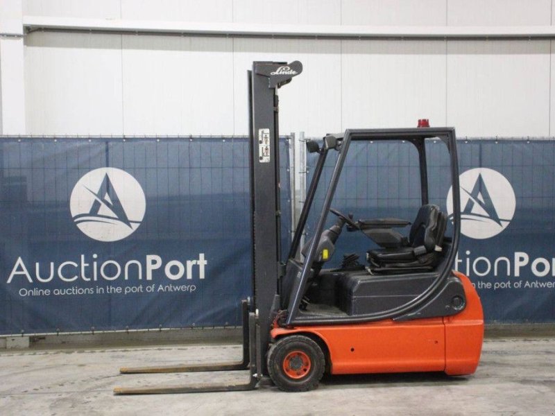 Frontstapler des Typs Linde E16C-02, Gebrauchtmaschine in Antwerpen (Bild 1)