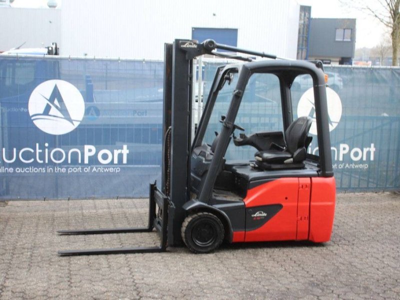 Frontstapler tip Linde E16C-02, Gebrauchtmaschine in Antwerpen (Poză 1)