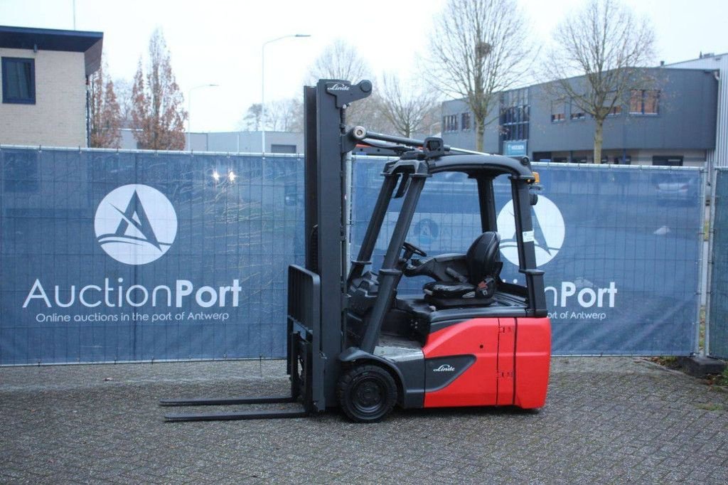 Frontstapler of the type Linde E16C-02, Gebrauchtmaschine in Antwerpen (Picture 1)