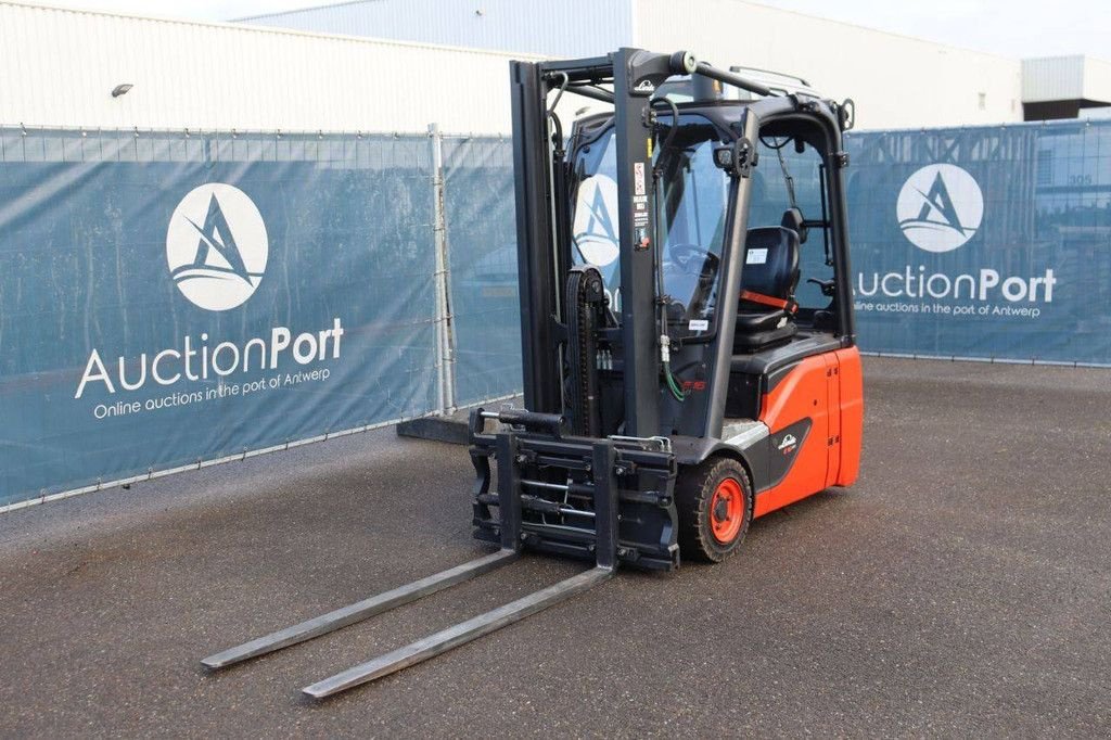 Frontstapler typu Linde E16C-02, Gebrauchtmaschine w Antwerpen (Zdjęcie 10)