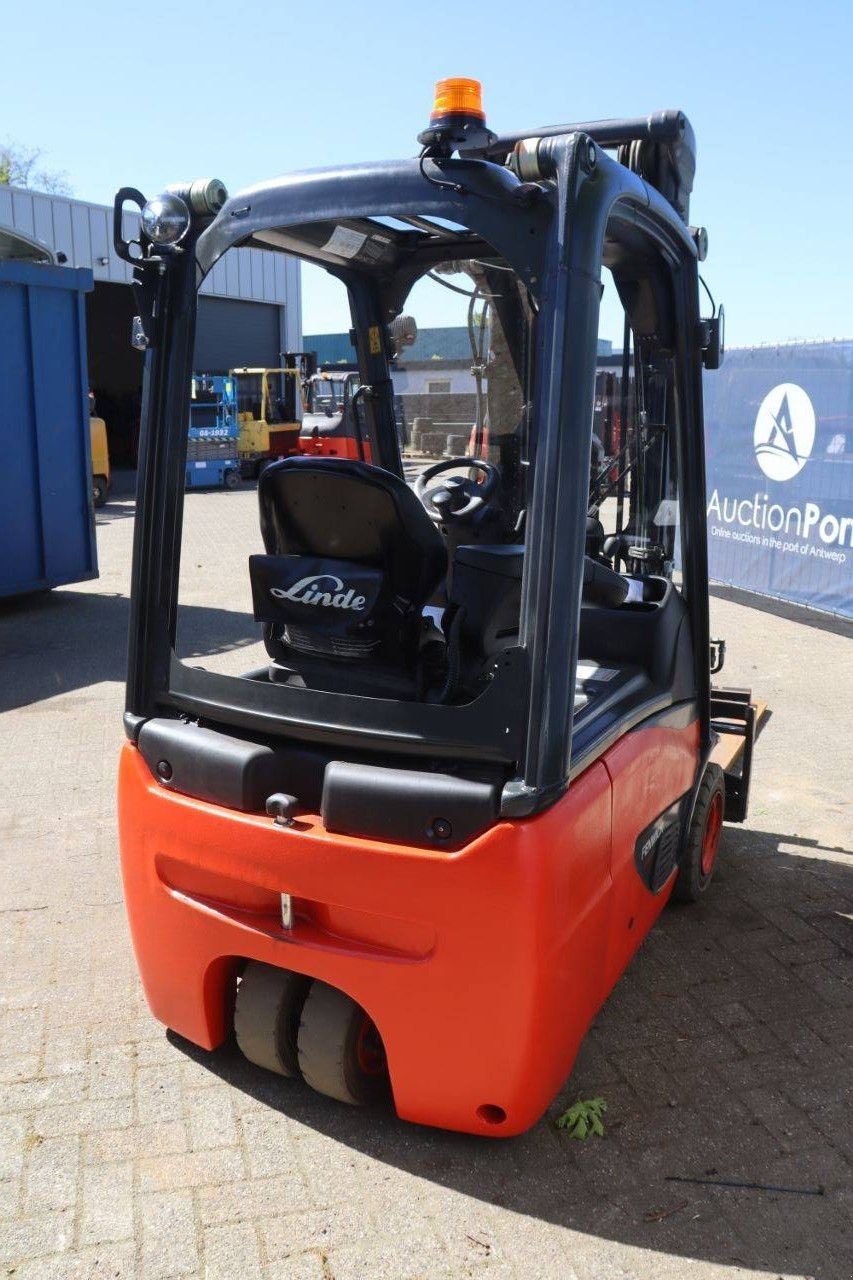 Frontstapler typu Linde E16C-02, Gebrauchtmaschine v Antwerpen (Obrázok 7)