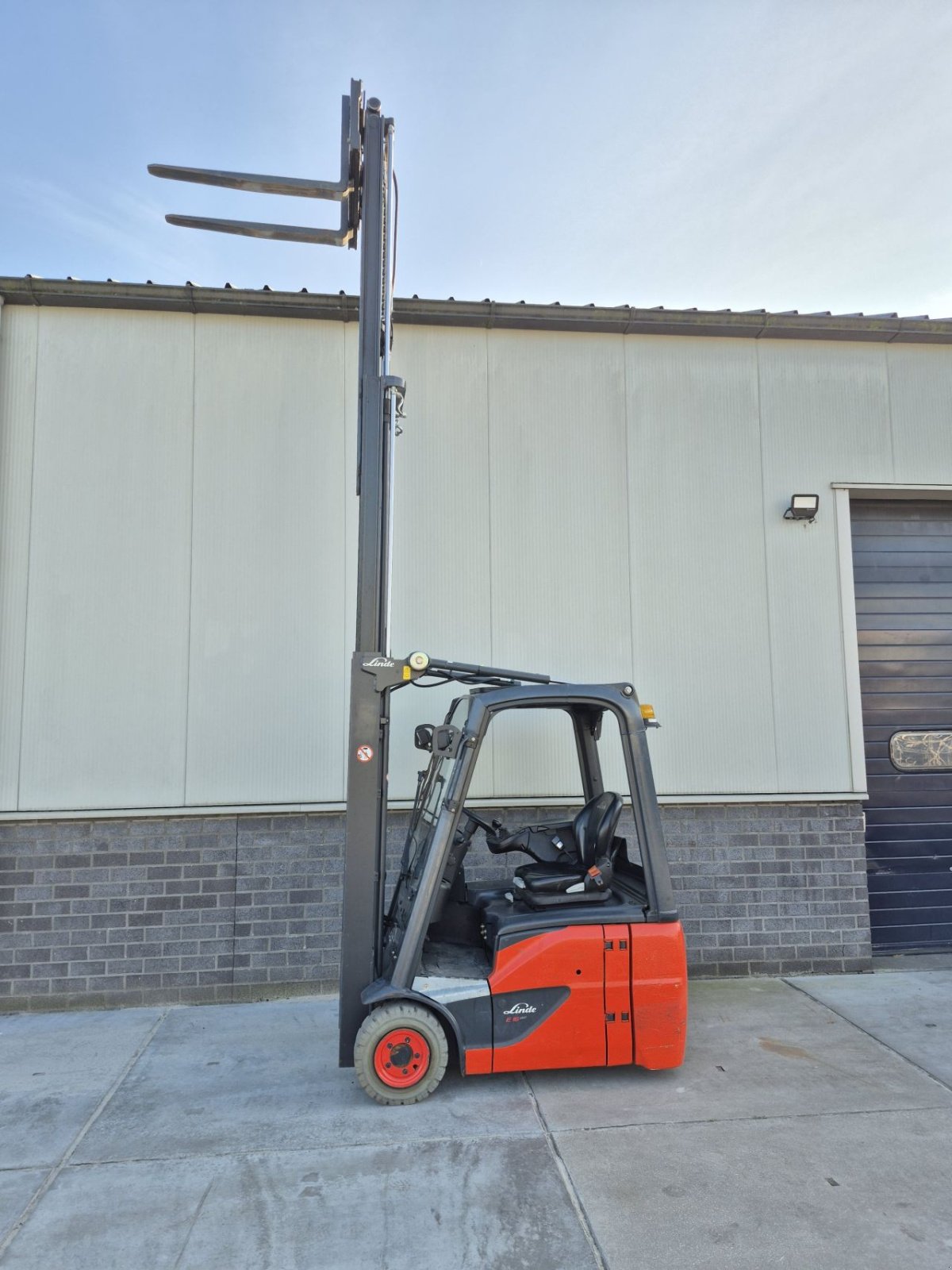 Frontstapler van het type Linde E16C-02, Gebrauchtmaschine in Biddinghuizen (Foto 10)