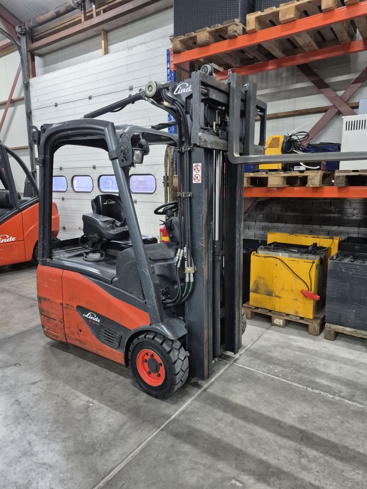 Frontstapler tipa Linde E16C-02, Gebrauchtmaschine u Biddinghuizen (Slika 2)