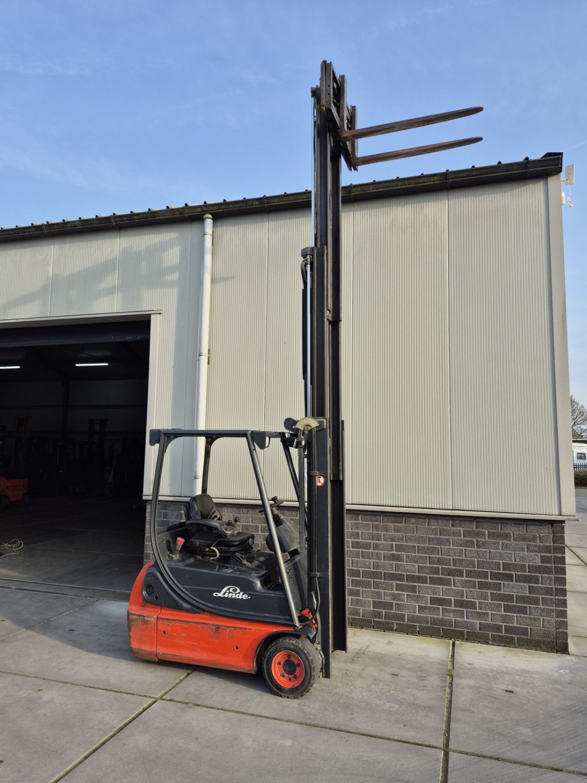 Frontstapler του τύπου Linde E16C-02, Gebrauchtmaschine σε Biddinghuizen (Φωτογραφία 9)