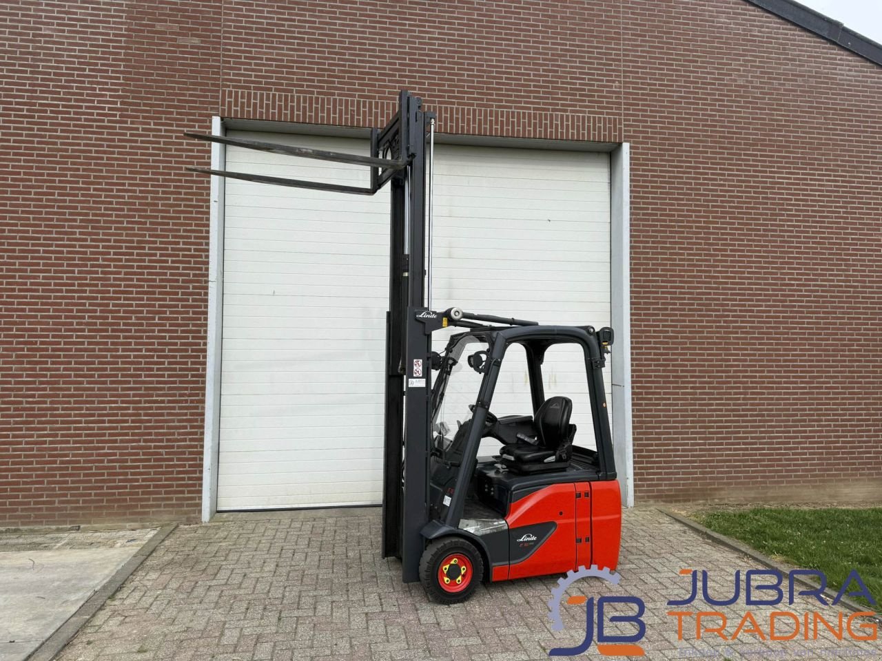 Frontstapler du type Linde E16C-02, Gebrauchtmaschine en Buggenum (Photo 7)