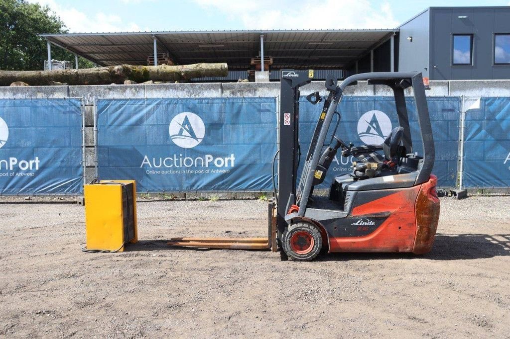 Frontstapler Türe ait Linde E16C, Gebrauchtmaschine içinde Antwerpen (resim 2)
