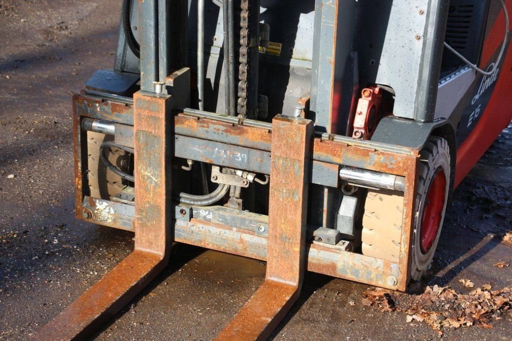 Frontstapler del tipo Linde E16C, Gebrauchtmaschine In Antwerpen (Immagine 11)