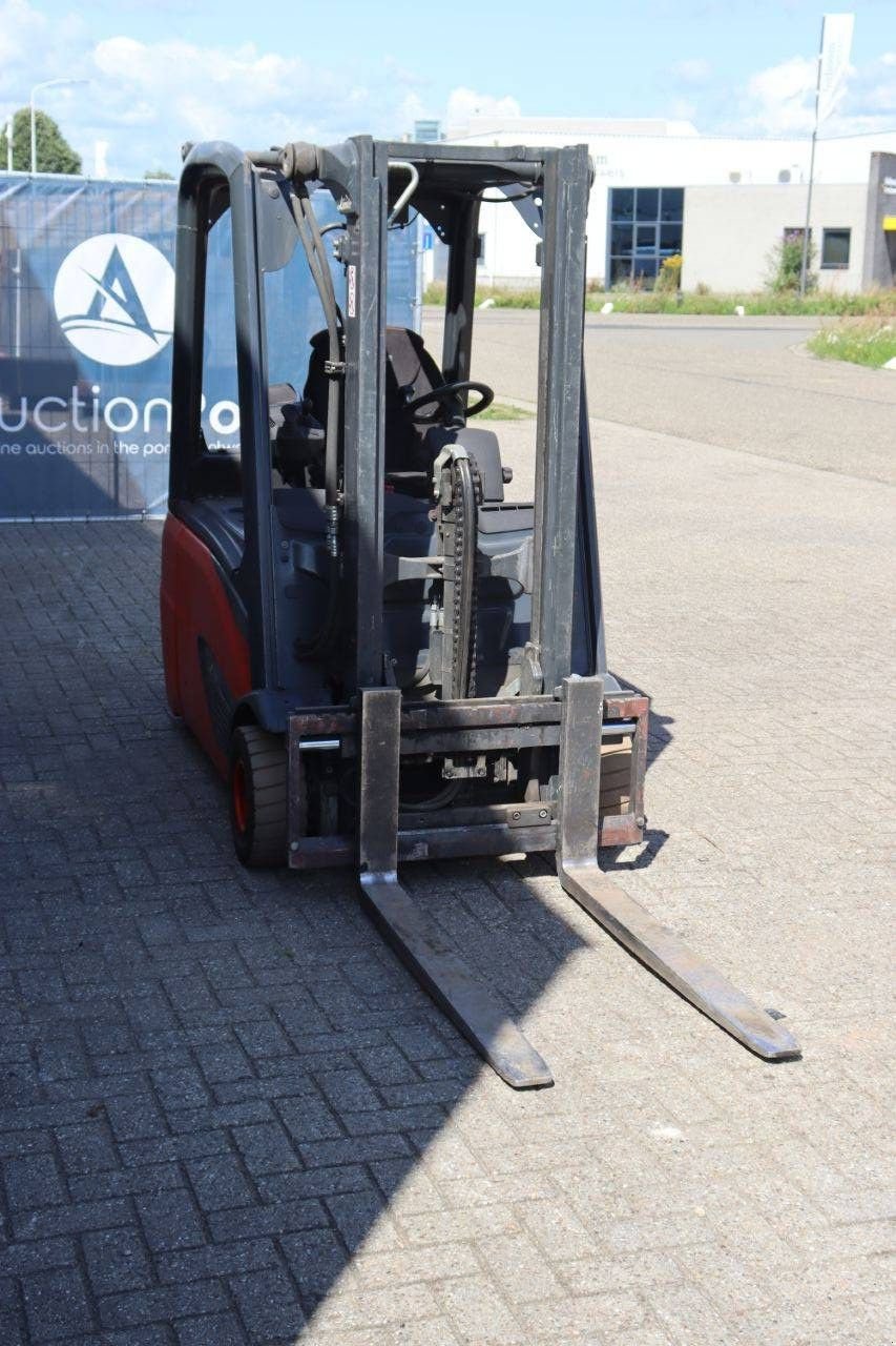 Frontstapler του τύπου Linde E16L-02, Gebrauchtmaschine σε Antwerpen (Φωτογραφία 8)