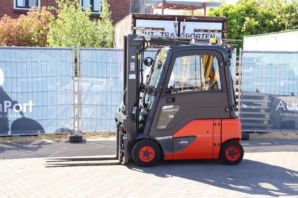 Frontstapler typu Linde E16P-02, Gebrauchtmaschine v Antwerpen (Obrázek 1)