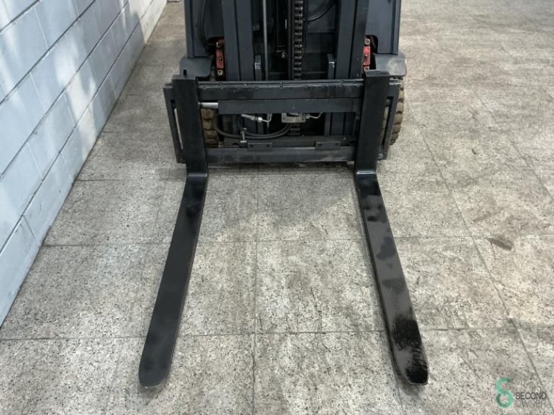 Frontstapler des Typs Linde E16P, Gebrauchtmaschine in Wijchen (Bild 4)