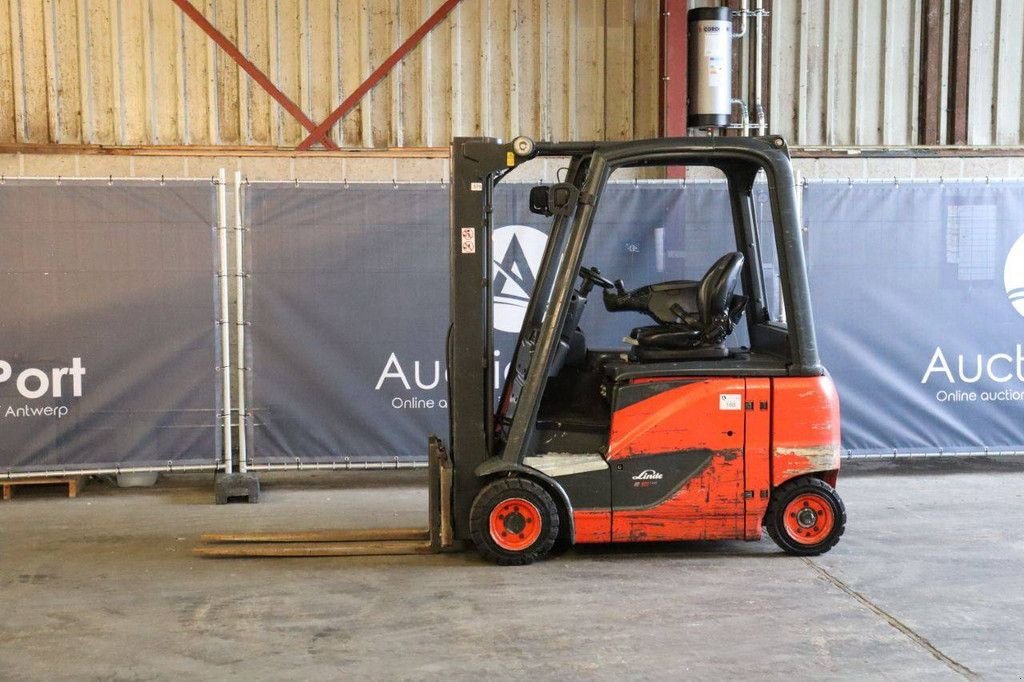 Frontstapler typu Linde E16PH-02, Gebrauchtmaschine v Antwerpen (Obrázok 1)