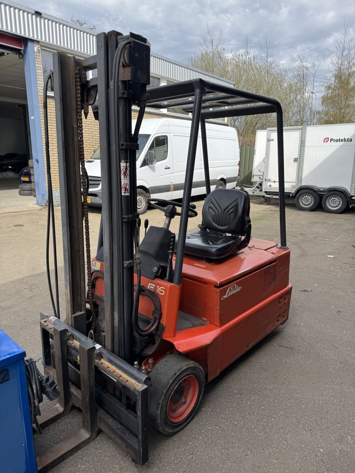 Frontstapler типа Linde E16S, Gebrauchtmaschine в Oldenzaal (Фотография 1)