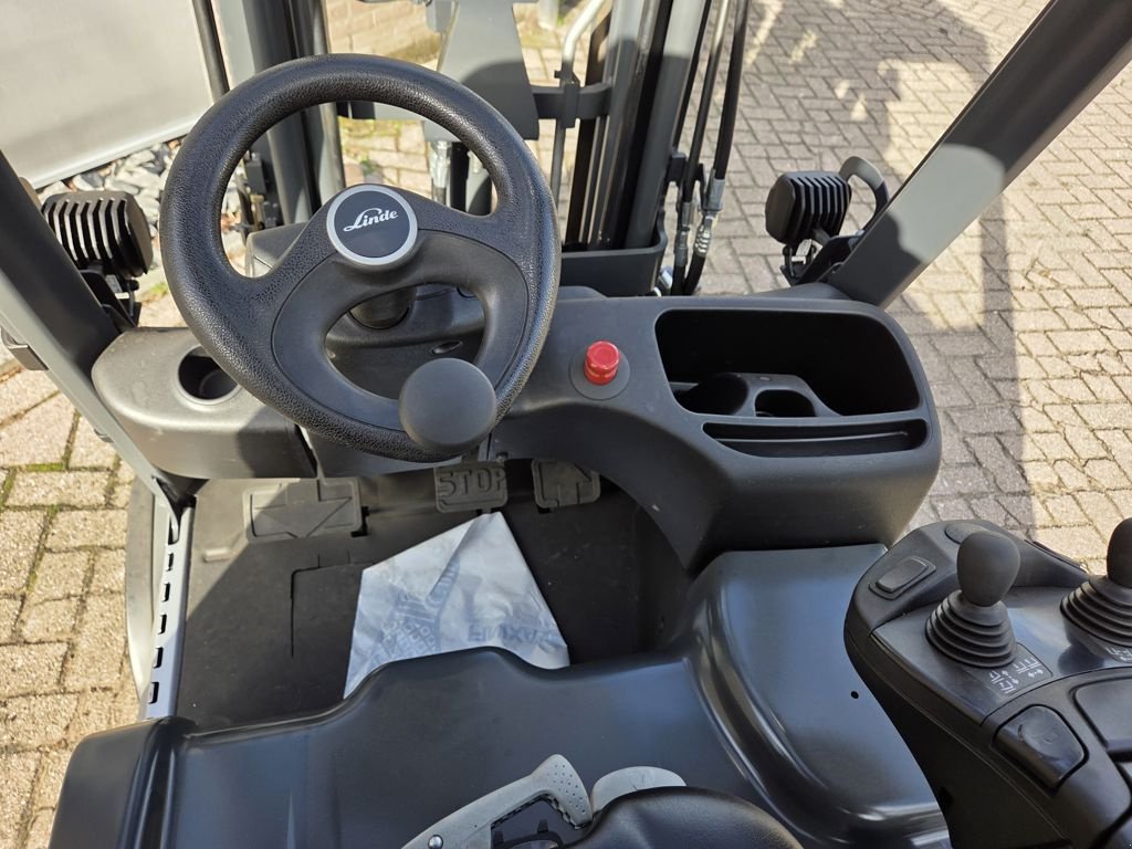 Frontstapler of the type Linde E18-02 Heftruck, Gebrauchtmaschine in Laren Gld (Picture 6)