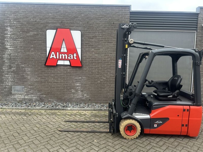 Frontstapler des Typs Linde E18-02 Heftruck, Gebrauchtmaschine in Laren Gld (Bild 1)