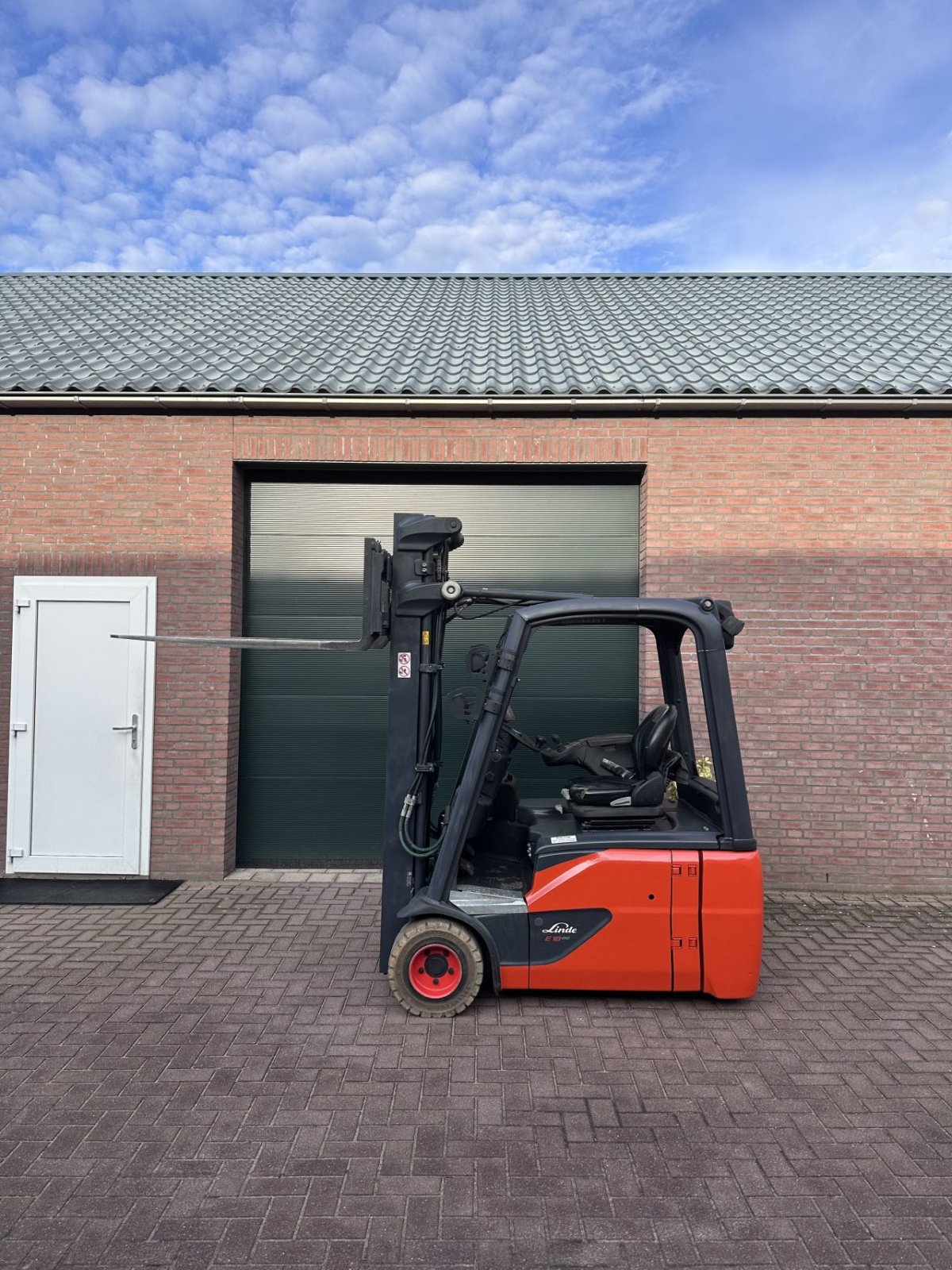 Frontstapler a típus Linde E18-02, Gebrauchtmaschine ekkor: Reusel (Kép 5)