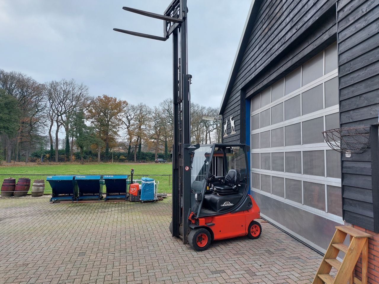 Frontstapler of the type Linde E18 triplex sideshift vorkverste, Gebrauchtmaschine in Harskamp (Picture 4)