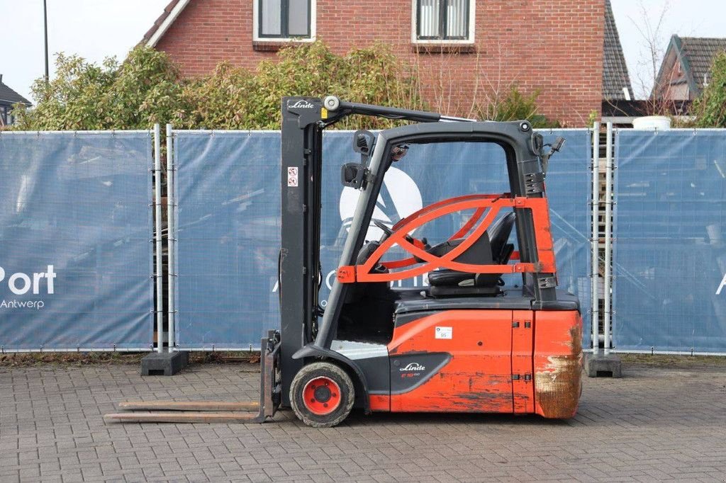 Frontstapler του τύπου Linde E18L-02, Gebrauchtmaschine σε Antwerpen (Φωτογραφία 2)