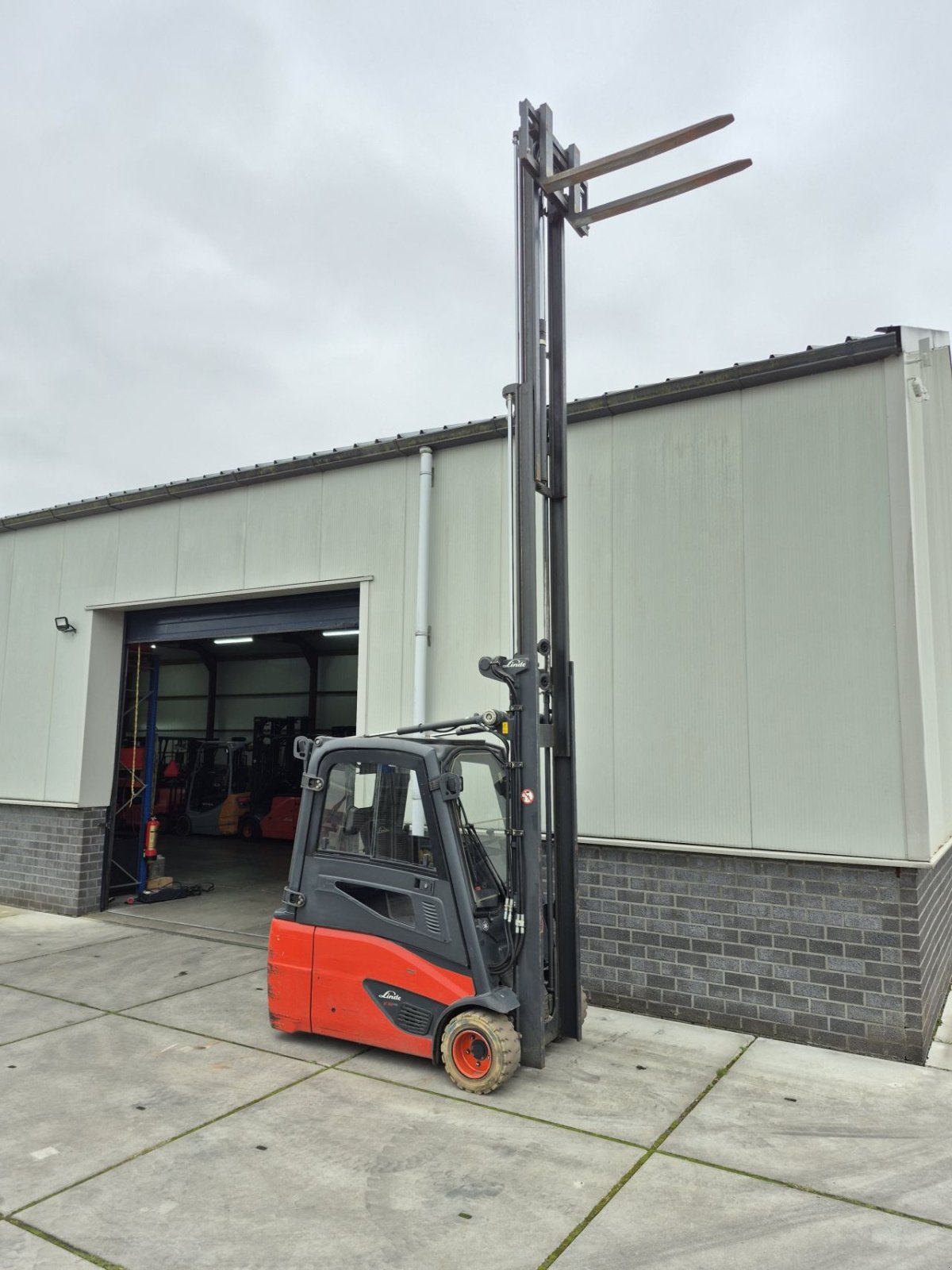 Frontstapler typu Linde E18L-02, Gebrauchtmaschine v Biddinghuizen (Obrázek 8)