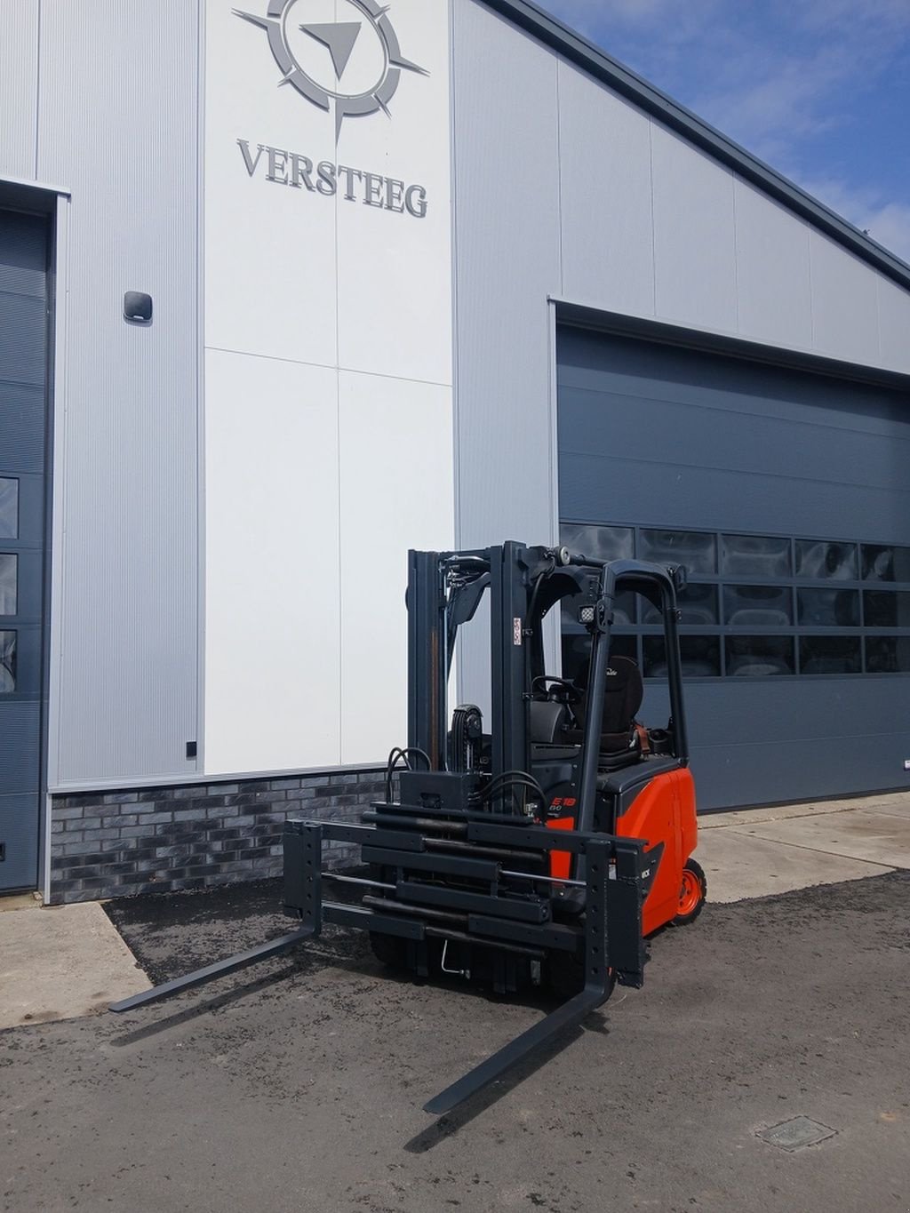 Frontstapler van het type Linde E18PH-02, Gebrauchtmaschine in Swifterbant (Foto 2)