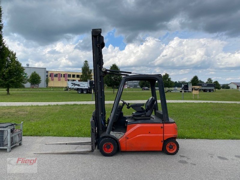 Frontstapler of the type Linde E20 PL 01, Gebrauchtmaschine in Mühldorf (Picture 3)