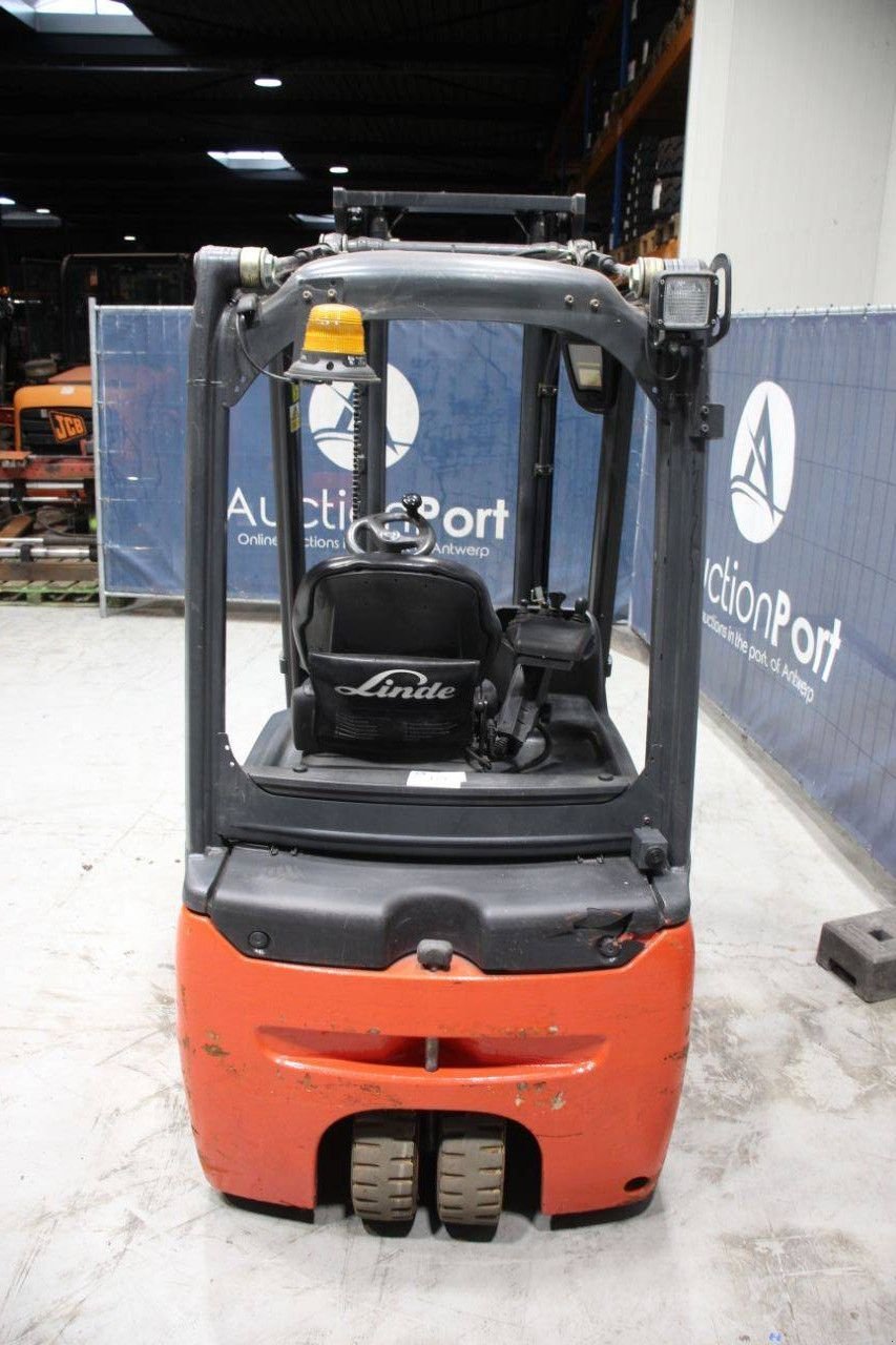 Frontstapler del tipo Linde E20L-01, Gebrauchtmaschine en Antwerpen (Imagen 4)