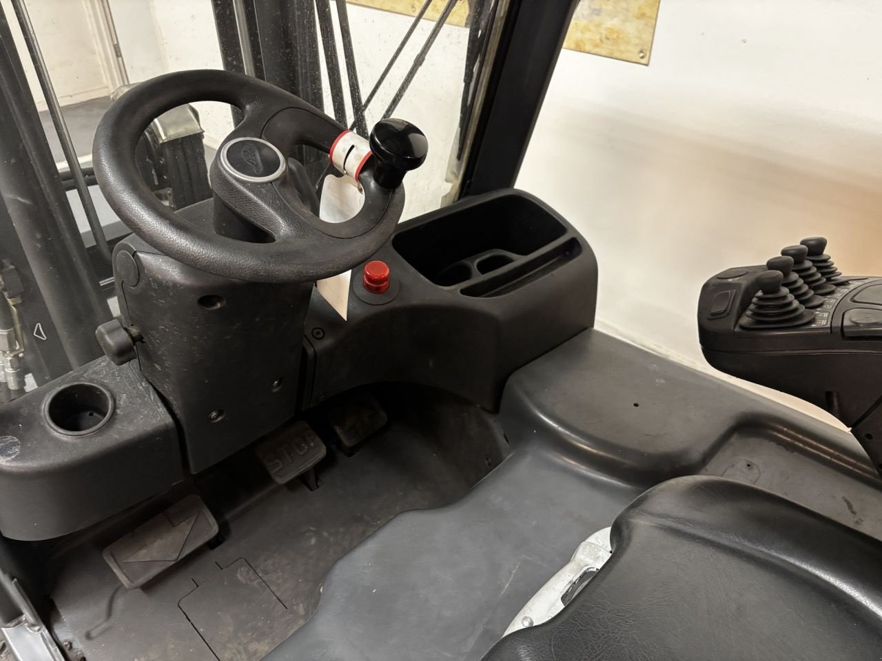 Frontstapler of the type Linde E20L-02, Gebrauchtmaschine in Leeuwarden (Picture 3)